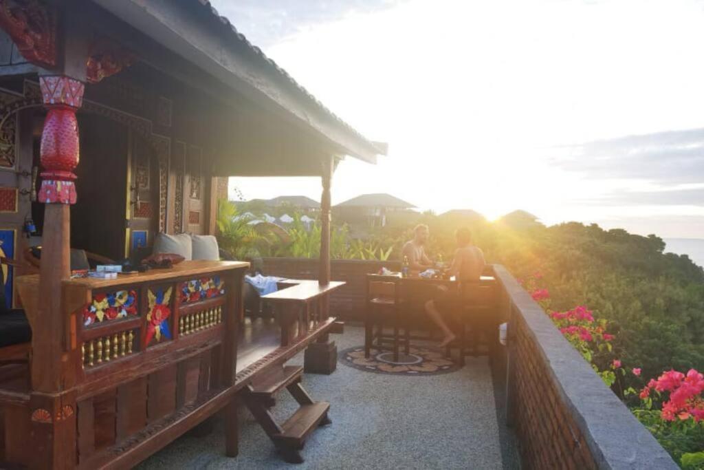 The Hidden Escapes Bingin- Sunset Rooftop Wood House With Ocean View & Private Kitchen Uluwatu  Bagian luar foto